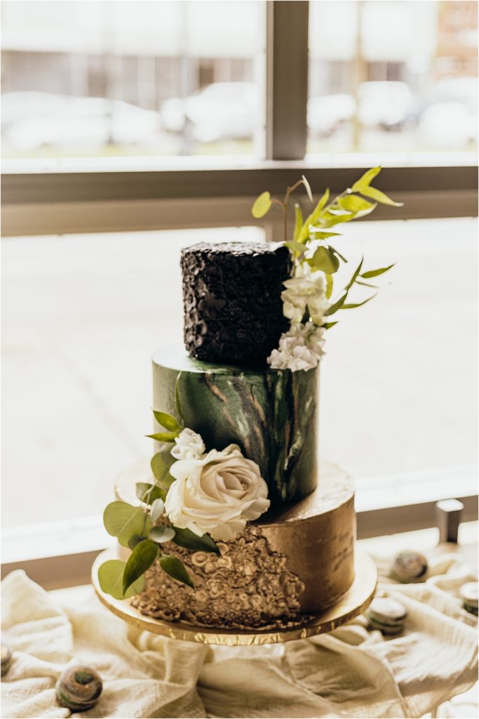 Perfect Plain Boho Wedding Inspiration Downtown Pensacola Wedding Green and Black Wedding Cake Photos